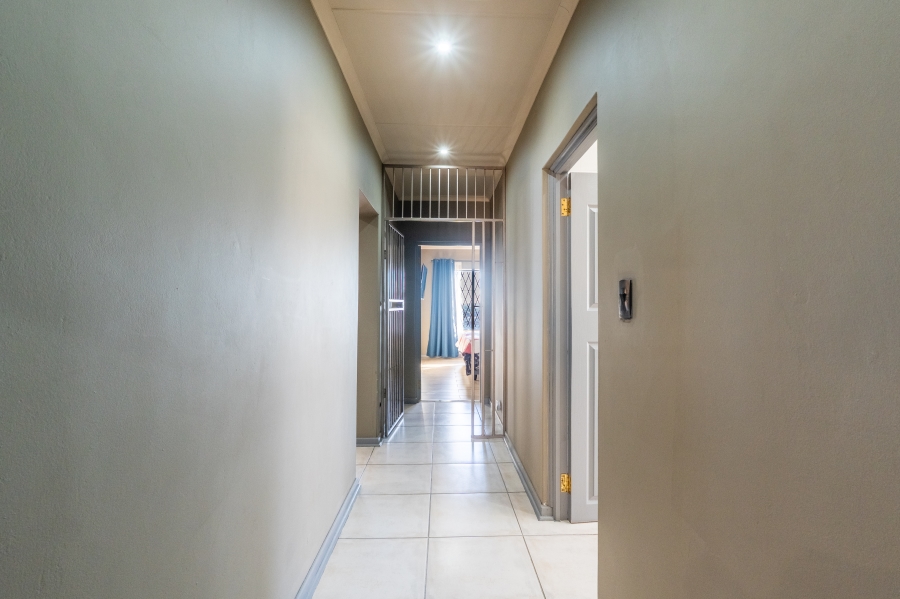 4 Bedroom Property for Sale in Dana Bay Western Cape
